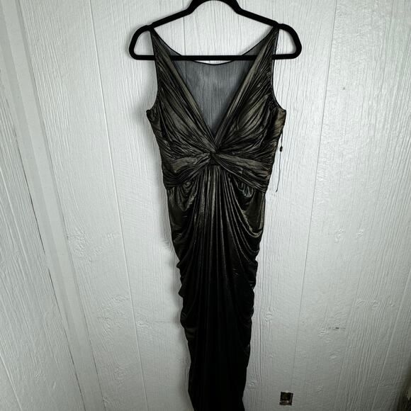 Adrianna Papell Metallic Draped V-Neck Evening Gown - Ruched Formal Dress Size 8 - Picture 13 of 13